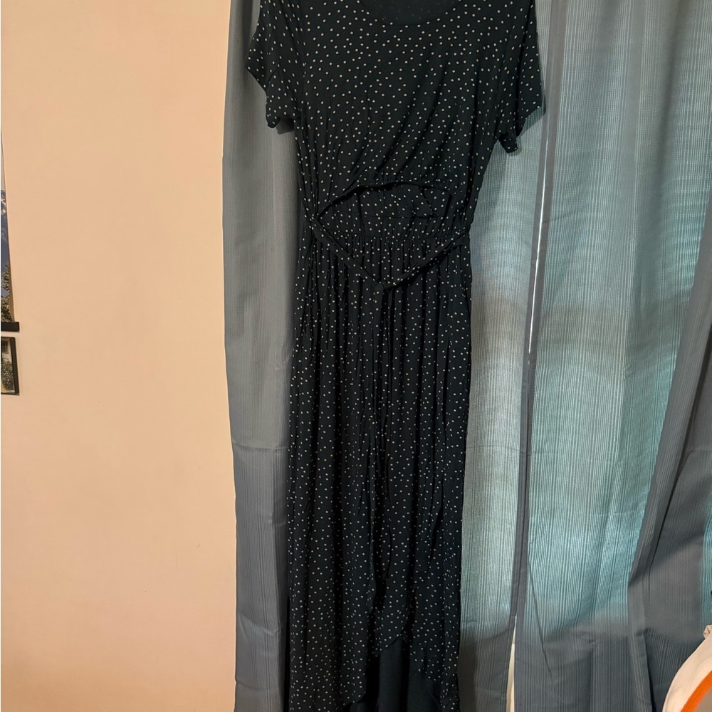 Latched Mama Petal Maxi Nursing Dress Size M (Forrest Green Dot)